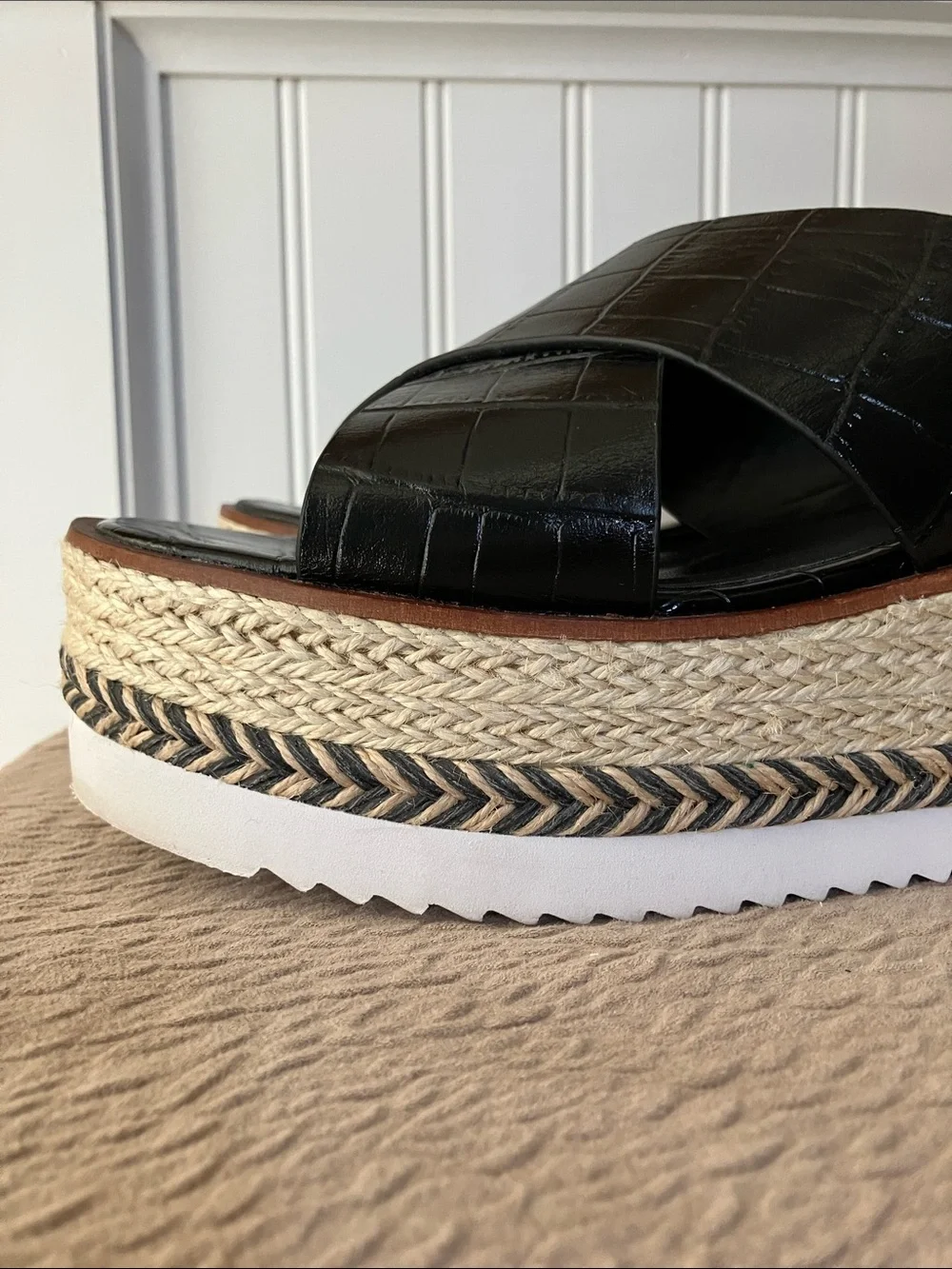 Vince Camuto Marietten Black Croc Embossed Platform Espadrille Sandals 10 Chic
